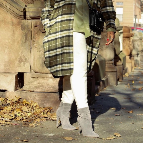 JustFab Alyssa Slouchy Stiletto Bootie - Picture 4 of 7